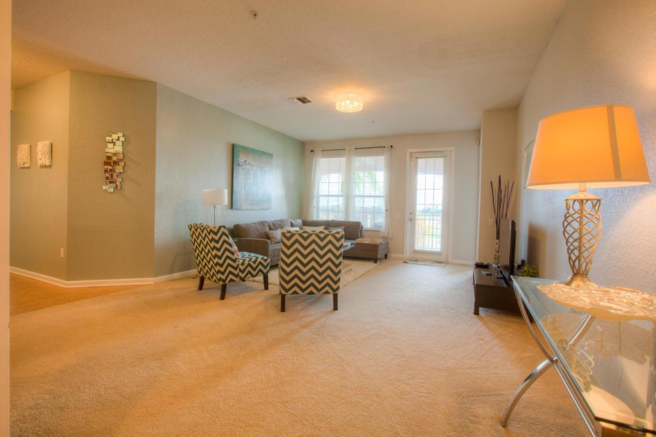 Stunning Lakeview Condo Wprivate Balcony 키시미 외부 사진