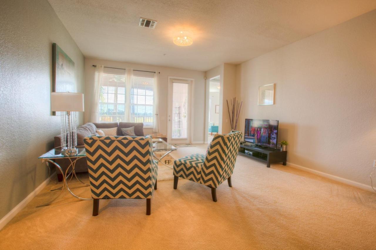 Stunning Lakeview Condo Wprivate Balcony 키시미 외부 사진