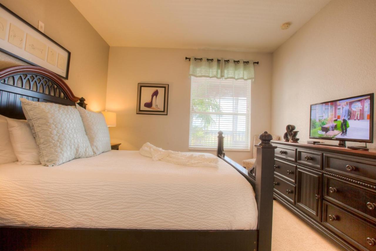 Stunning Lakeview Condo Wprivate Balcony 키시미 외부 사진
